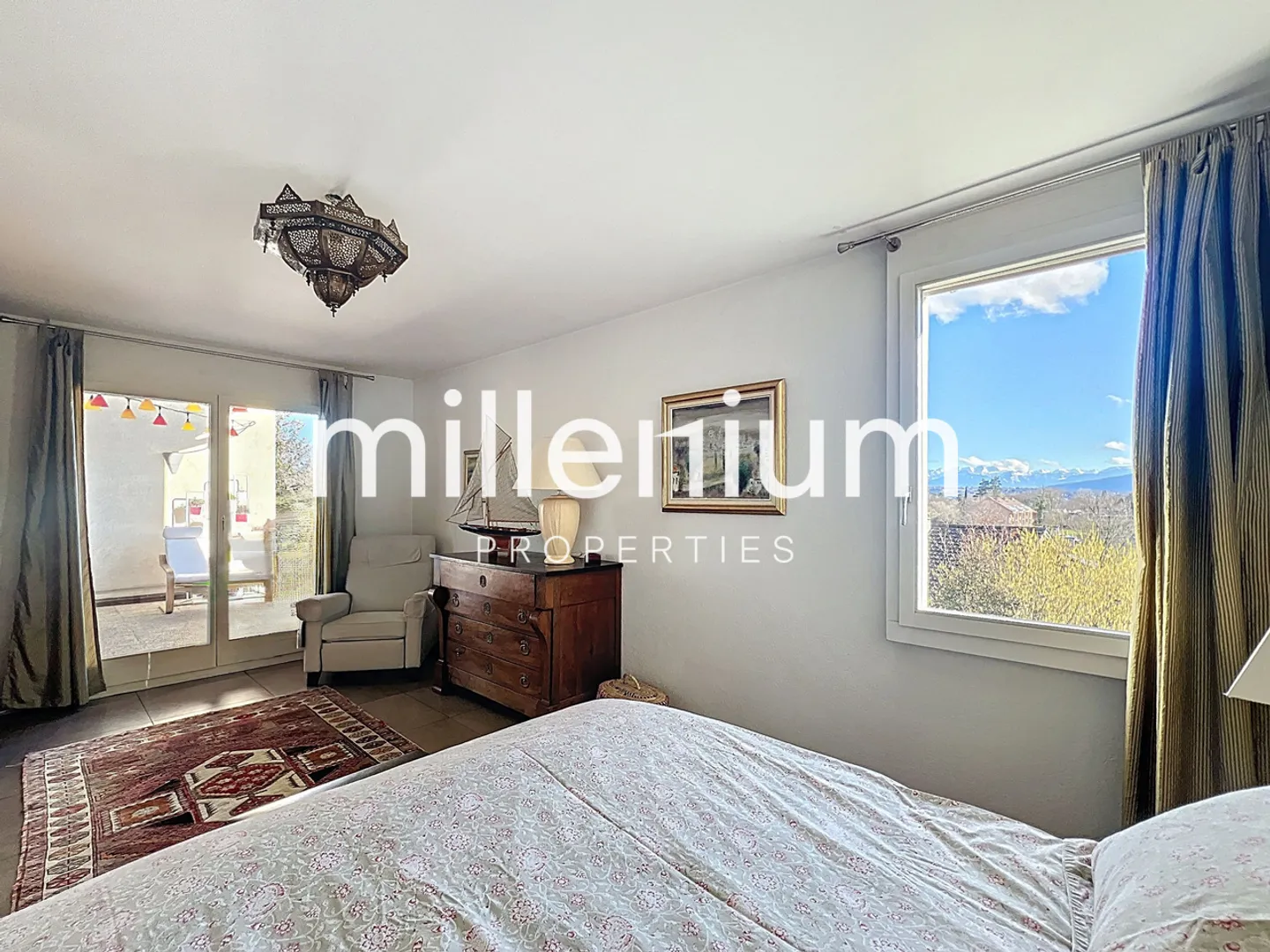 Beautiful apartment with garden and panoramic view - Photo 7 of 14