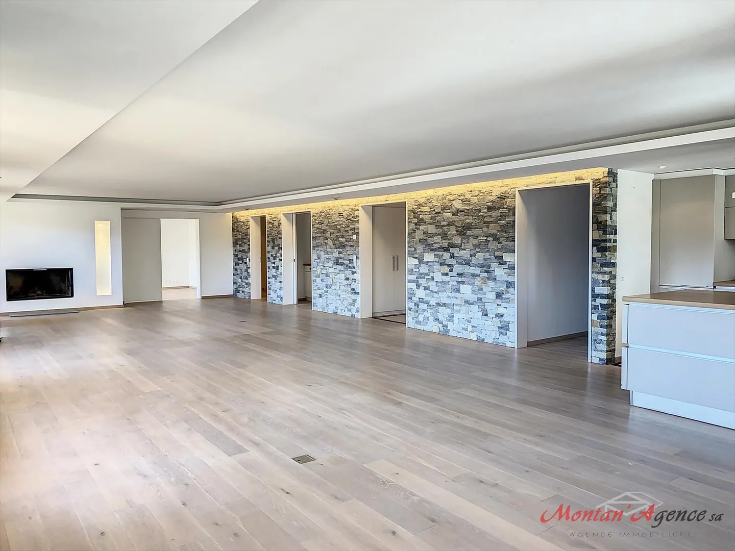 6.5-room apartment - Photo 1 of 9