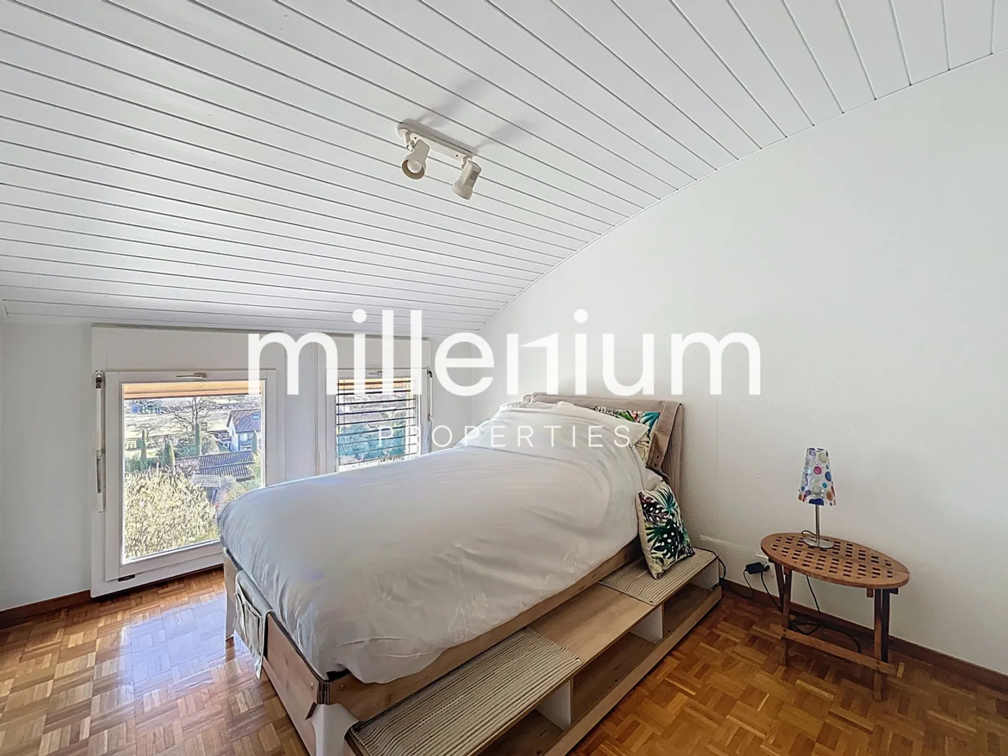 Beautiful apartment with garden and panoramic view - Photo 10 of 14