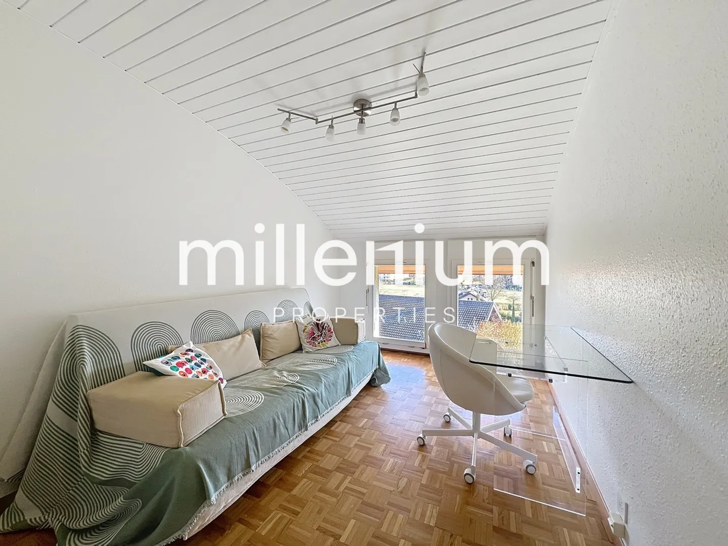 Beautiful apartment with garden and panoramic view - Photo 13 of 14