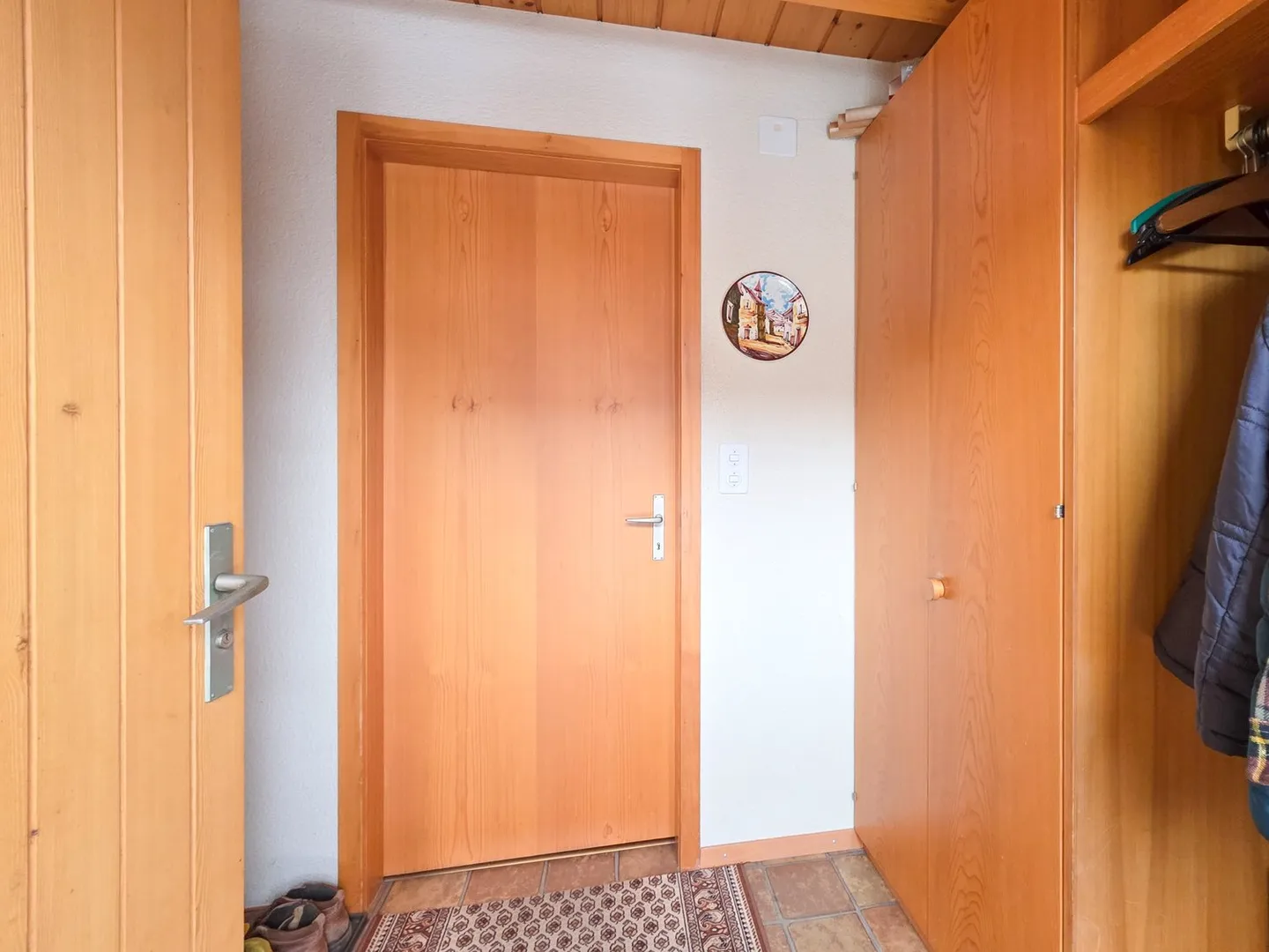 Maison familiale en chalet - Photo 3 sur 45