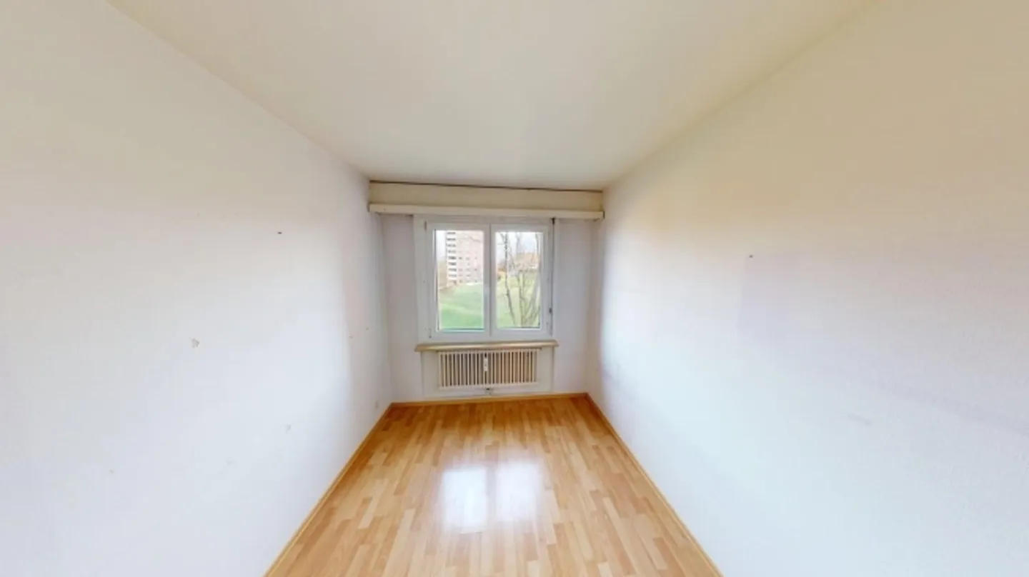 Ampio appartamento con 4 stanze vicino alla città di Basilea disponibile fino al 30 aprile 2026 - Foto 7 di 11