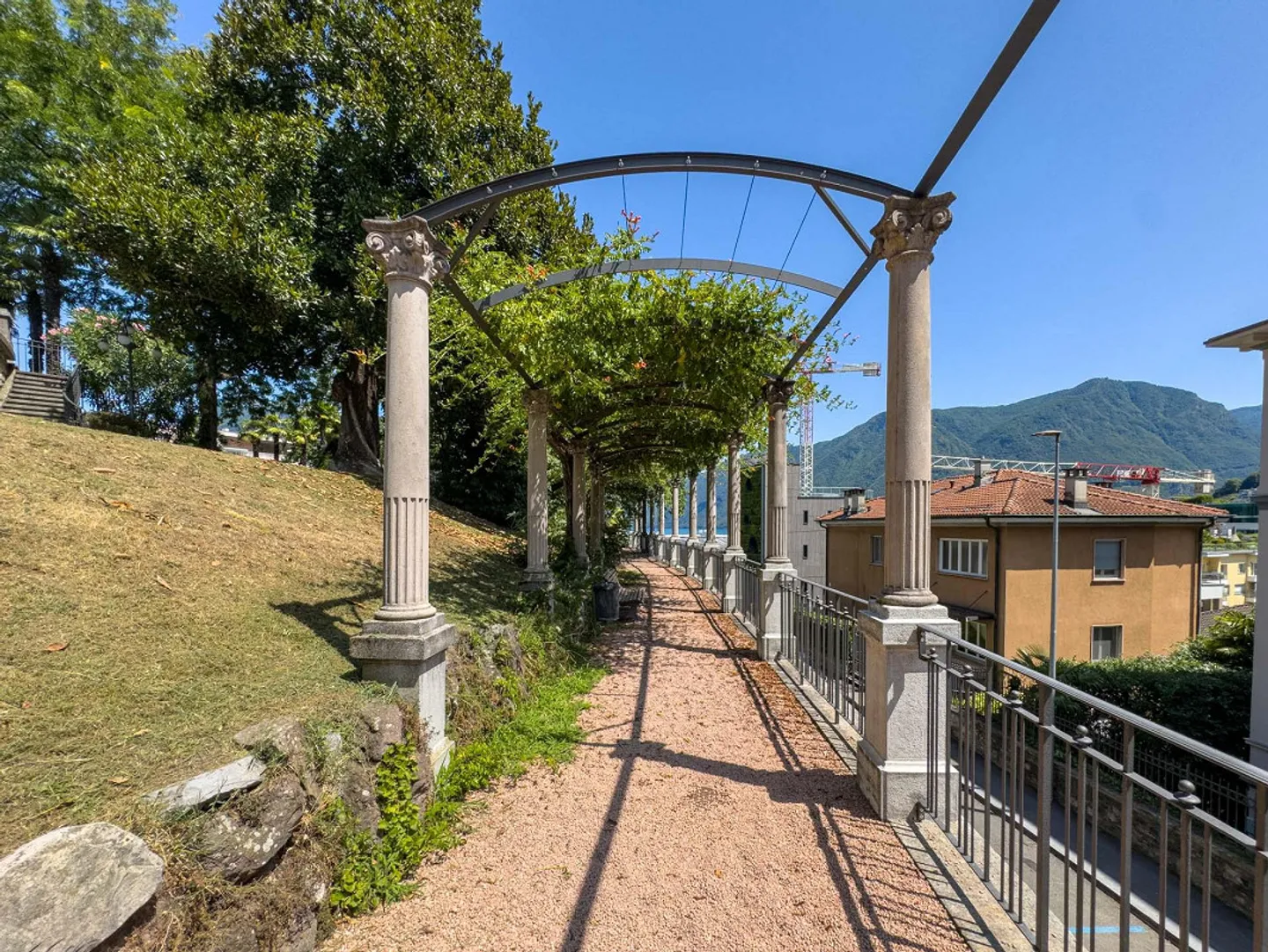 Prestiges Wohnung mit Seeblick in Lugano - Photo 15 of 20