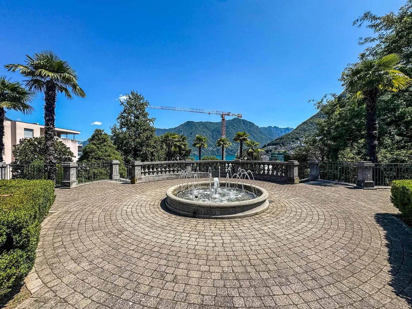 Prestiges Wohnung mit Seeblick in Lugano - Photo 18 of 20