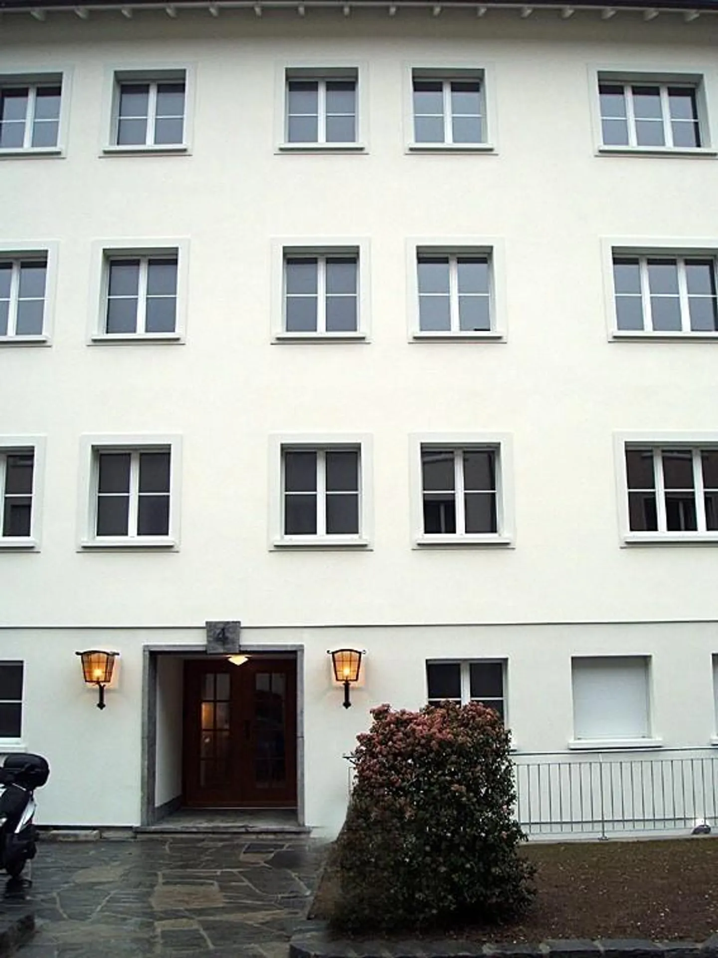 Charmante 2.5-Zimmer Wohnung - Foto 2 von 9