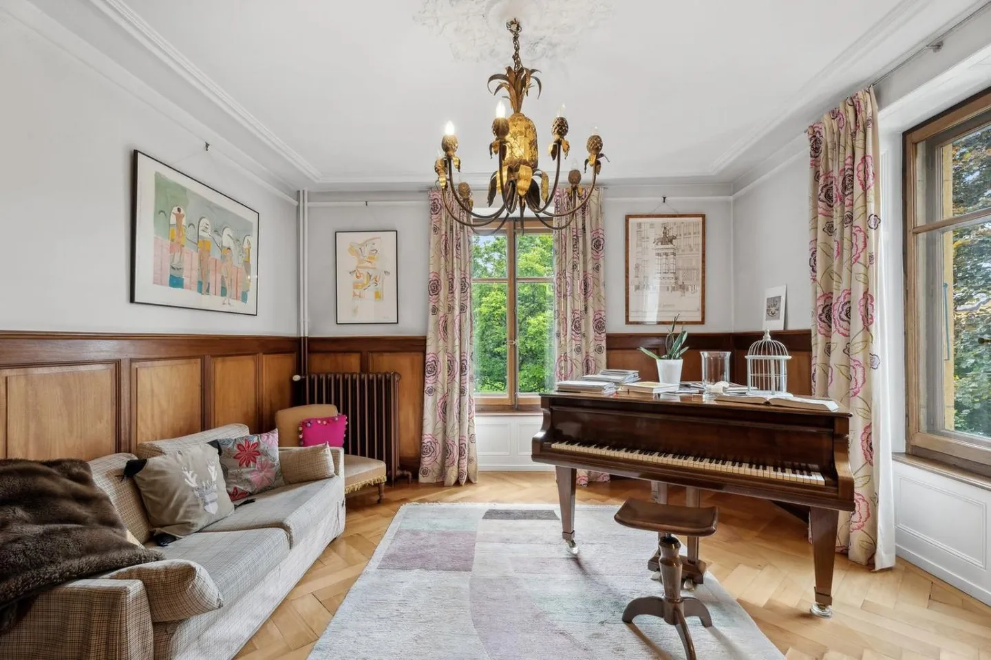 Beautiful prestigious family home in the heart of nature - Photo 5 of 8