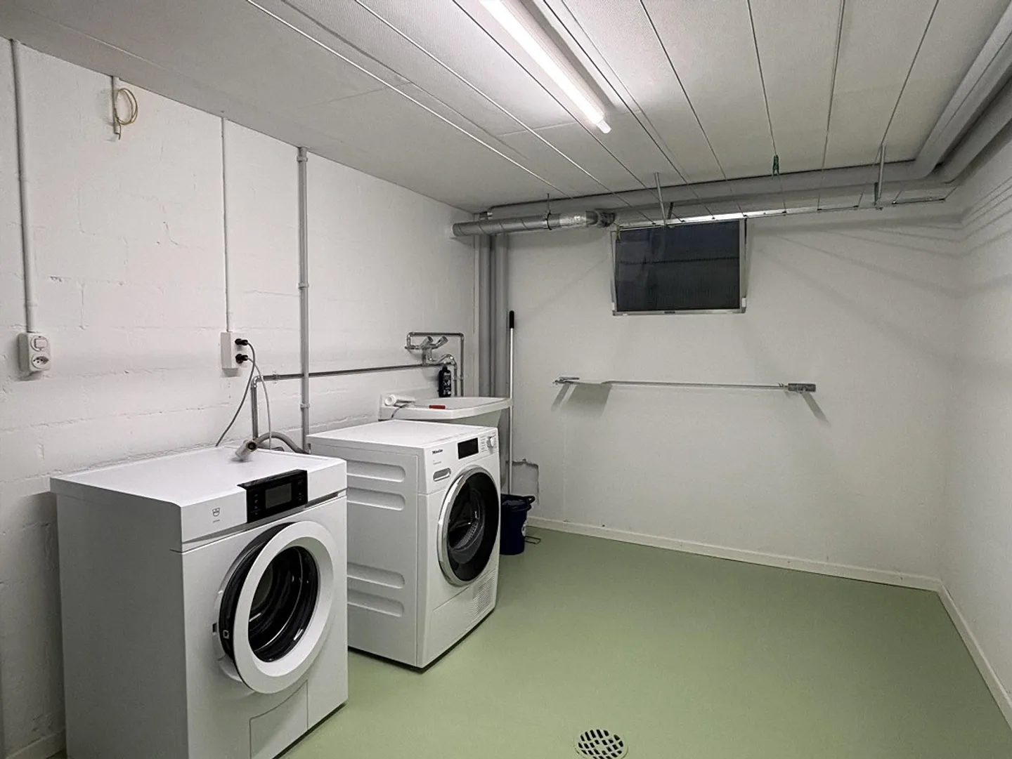 Maison individuelle 5.5 fraîchement rénovée dans un emplacement ensoleillé - Photo 14 sur 19
