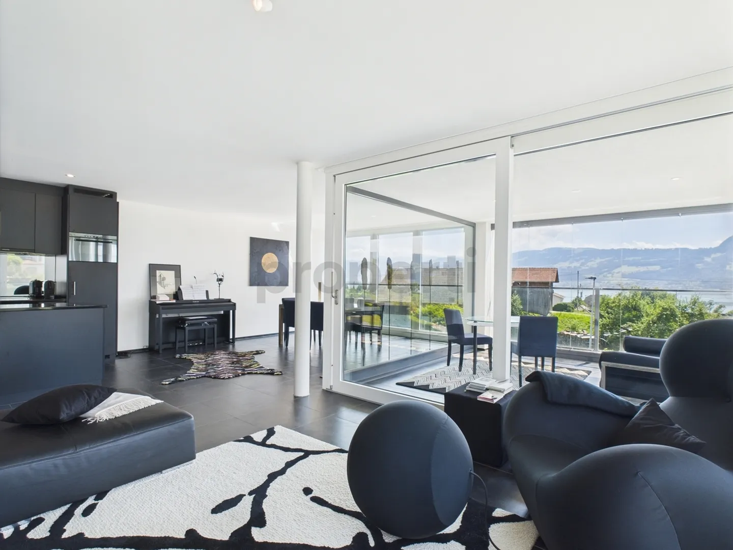 Appartement luxueux de 4,5 pièces avec vue sur le lac à Uerikon - Photo 1 sur 12