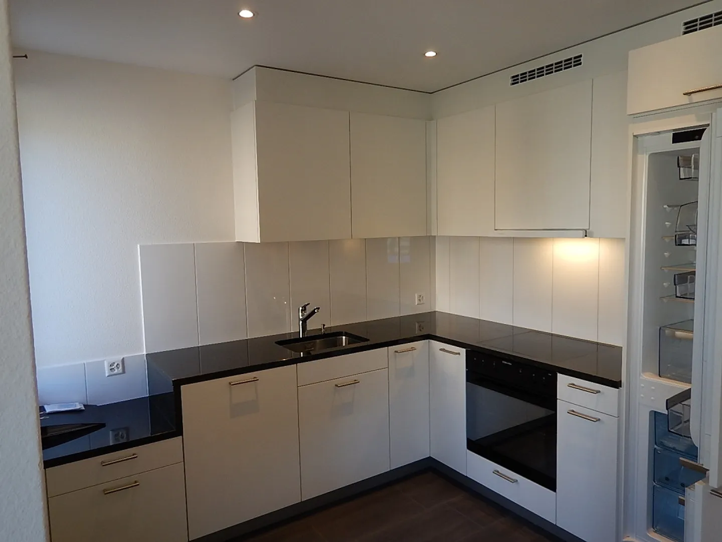 Appartement lumineux et spacieux dans un emplacement central - Photo 1 sur 10