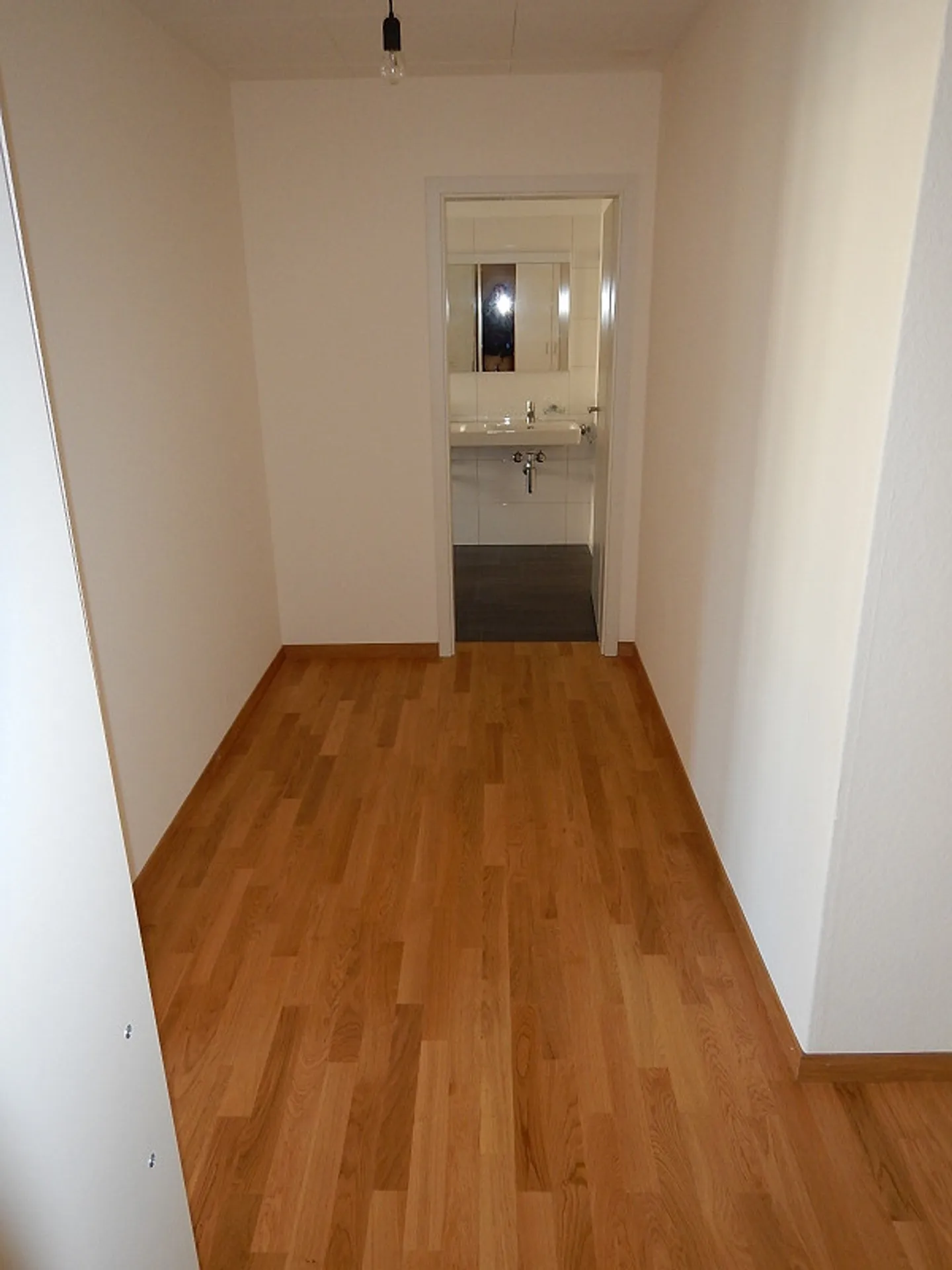 Appartement lumineux et spacieux dans un emplacement central - Photo 3 sur 10