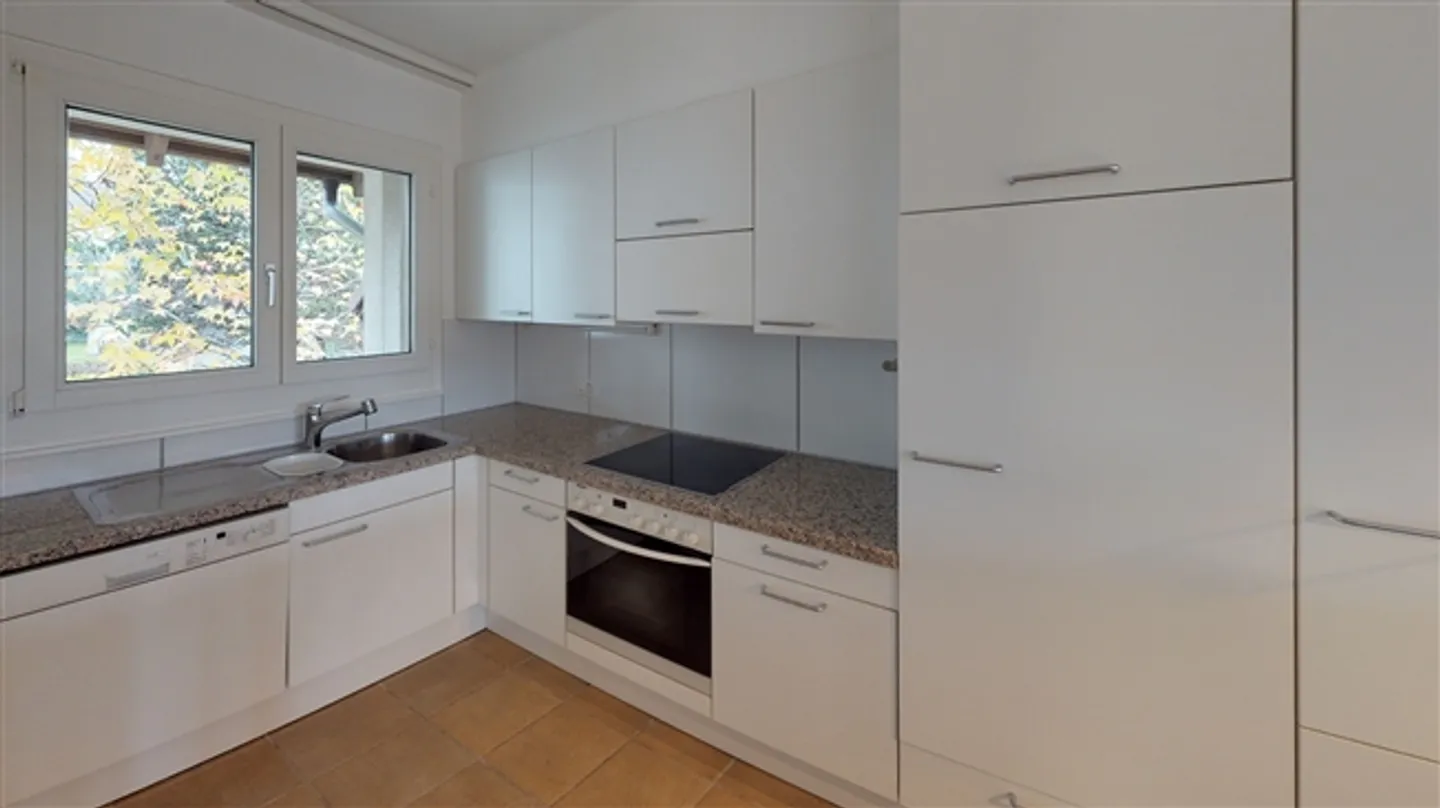 Spacious Maisonette Apartment for Rent in Dürnten - Photo 4 of 11