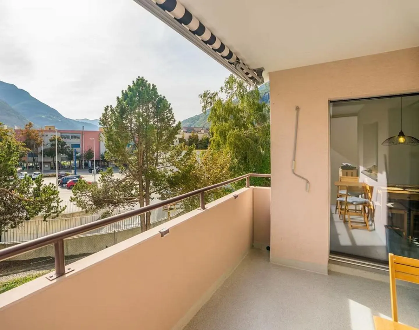 Appartement charmant avec balcon au cœur de Glis - Photo 6 sur 11
