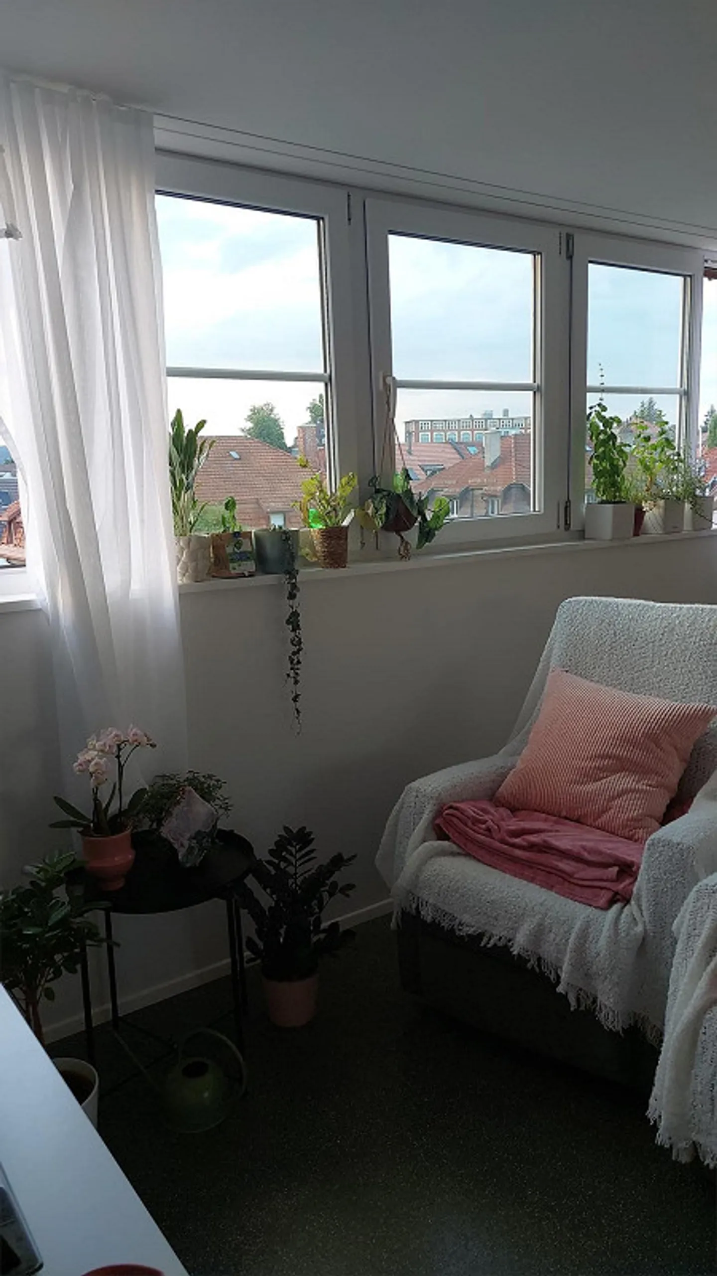 1 1/2 room attic apartment built to high and modern standards - Photo 4 of 29