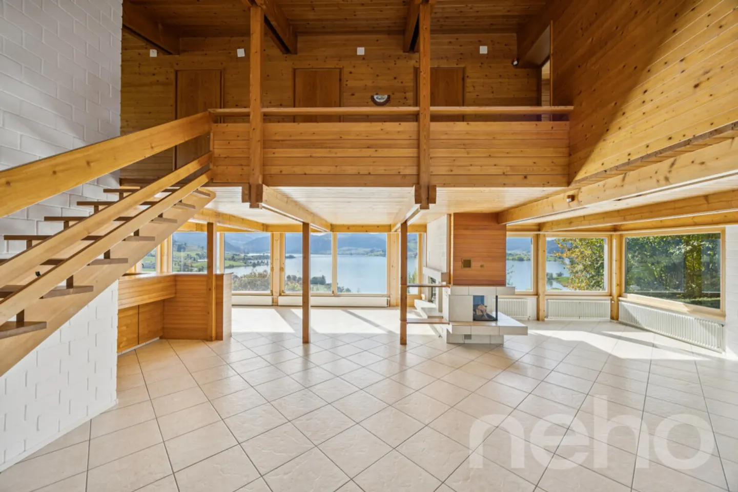 Chalet Incantevole con Vista Lago - Foto 4 di 11