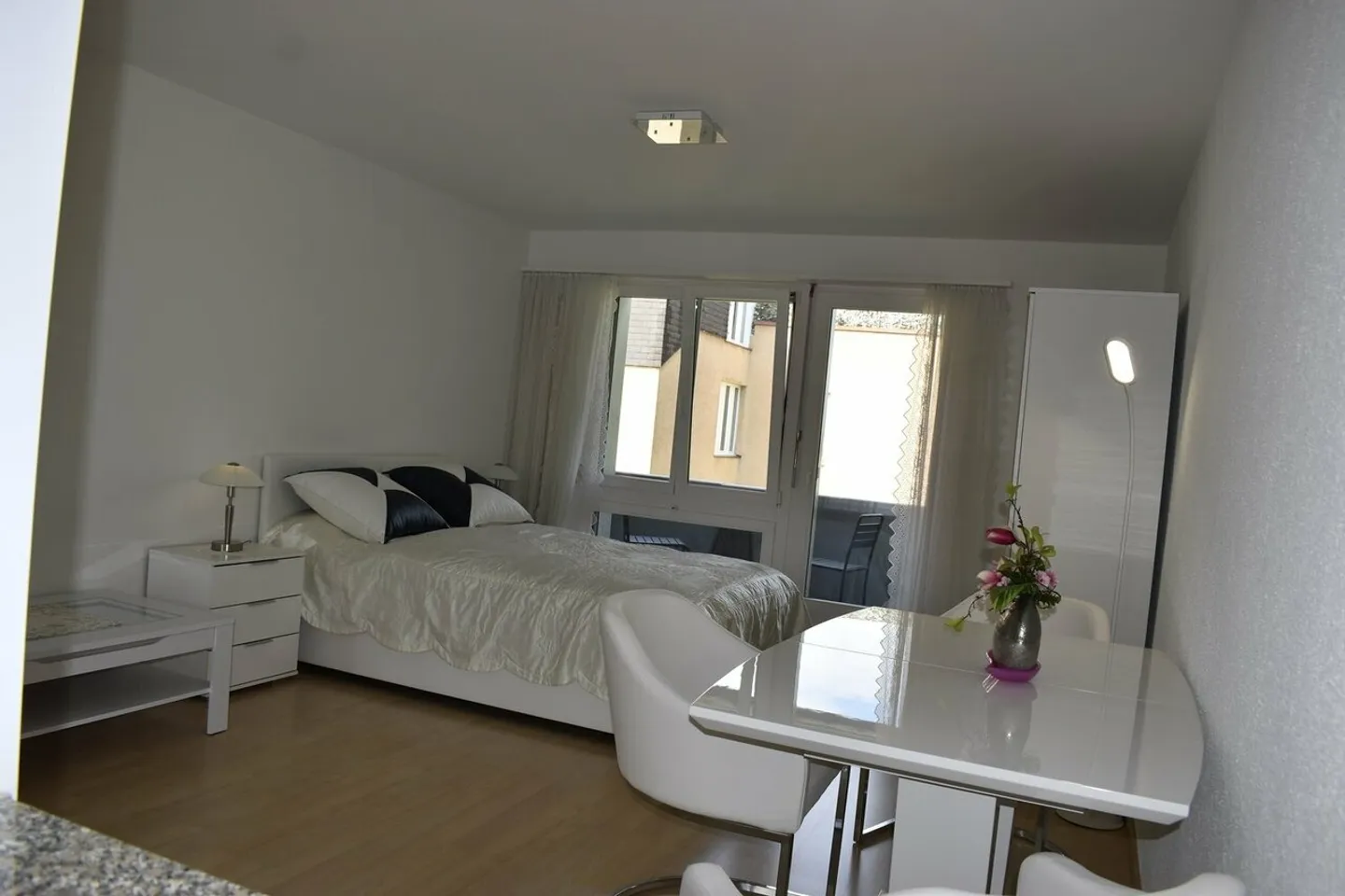 Charming 1.5-Room Furnished Apartment in 8108 Dällikon, Zurich - Photo 7 of 20