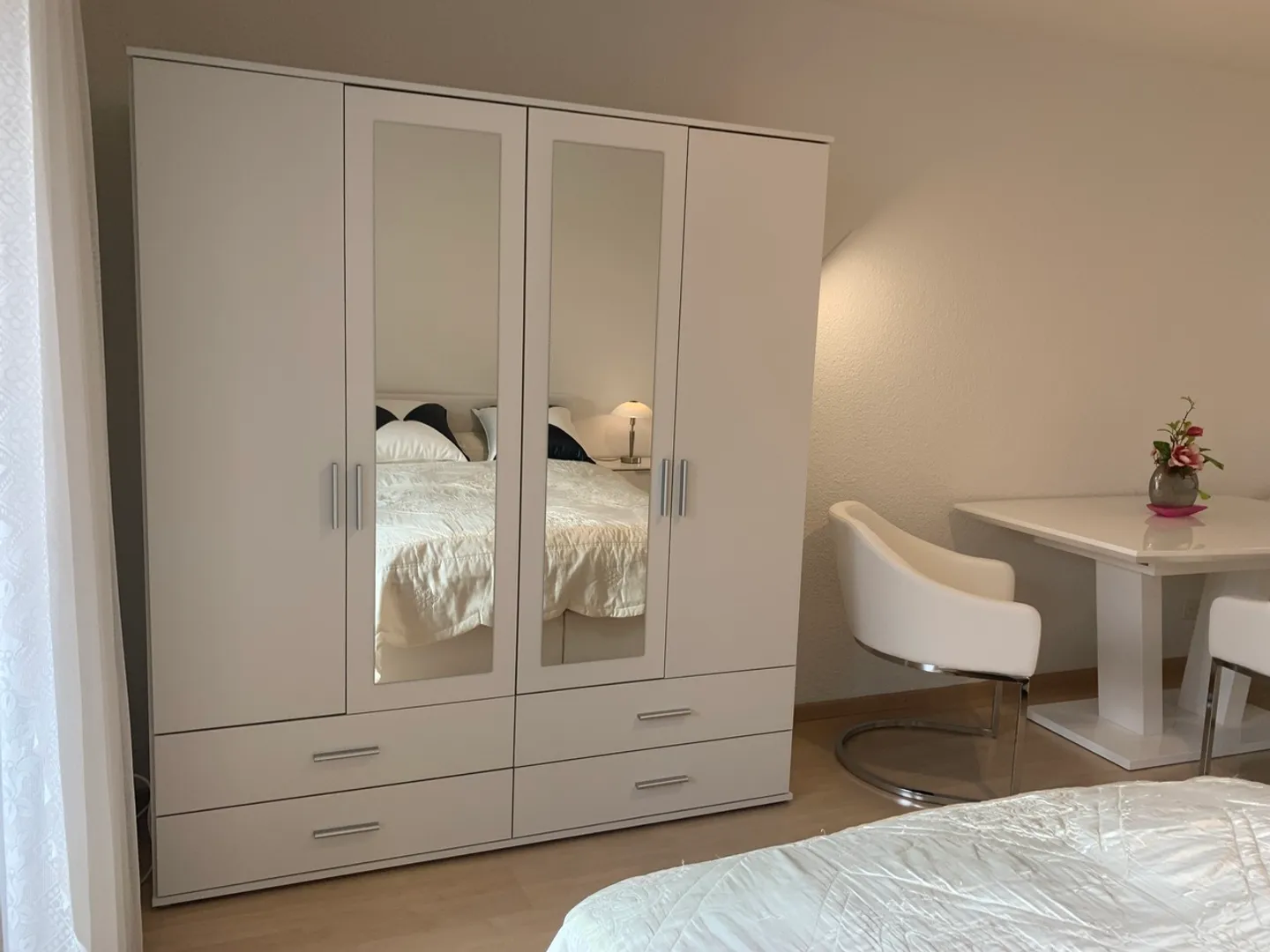 Charming 1.5-Room Furnished Apartment in 8108 Dällikon, Zurich - Photo 10 of 20