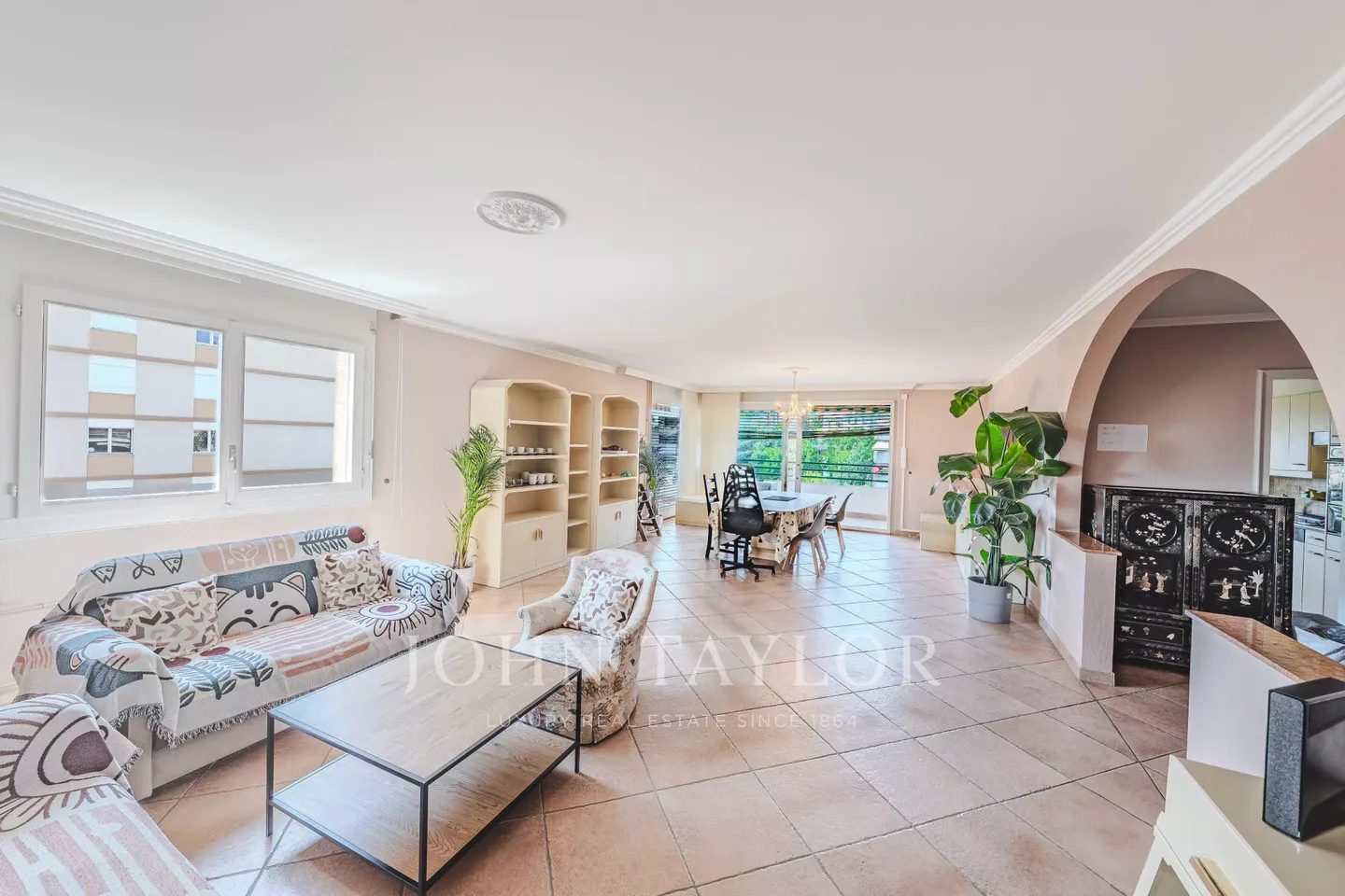 EXKLUSIVITÄT! 4,5-Zimmer-Wohnung nur wenige Schritte vom See entfernt - Foto 2 von 8