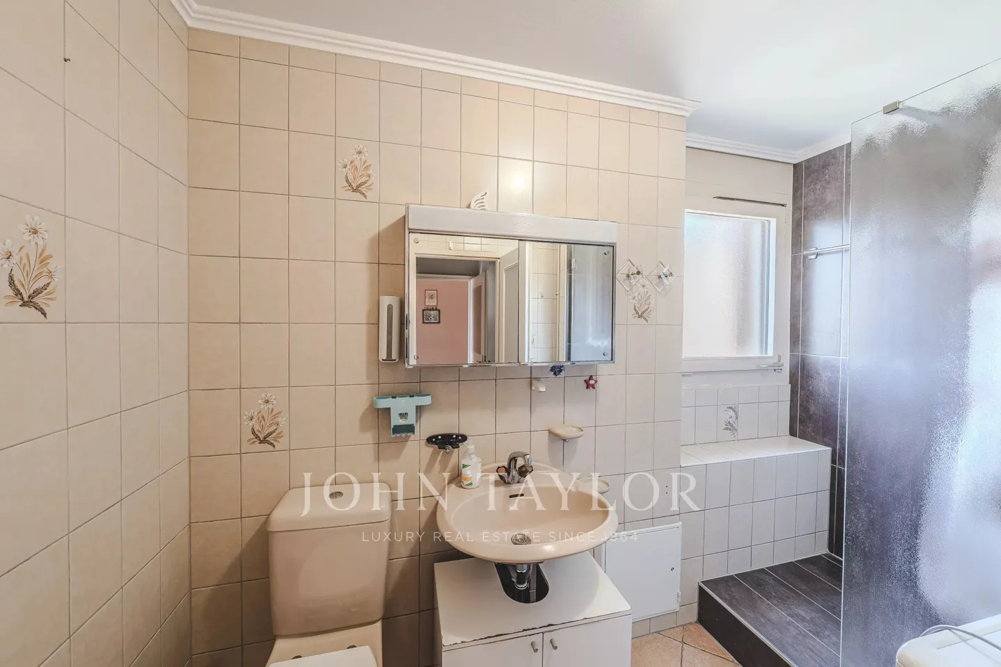 EXKLUSIVITÄT! 4,5-Zimmer-Wohnung nur wenige Schritte vom See entfernt - Foto 6 von 8