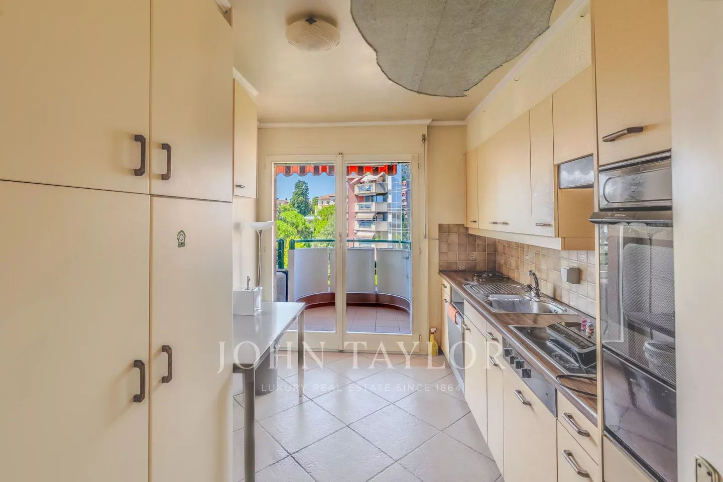 EXKLUSIVITÄT! 4,5-Zimmer-Wohnung nur wenige Schritte vom See entfernt - Foto 3 von 8