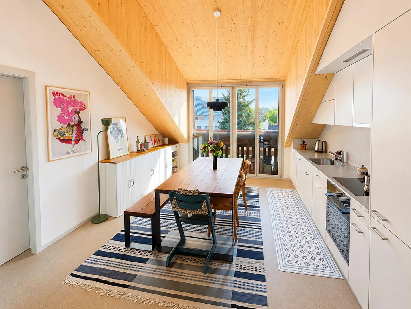 Moderne 4.5-Zimmer-Penthouse mit Aussicht - Foto 1 von 18