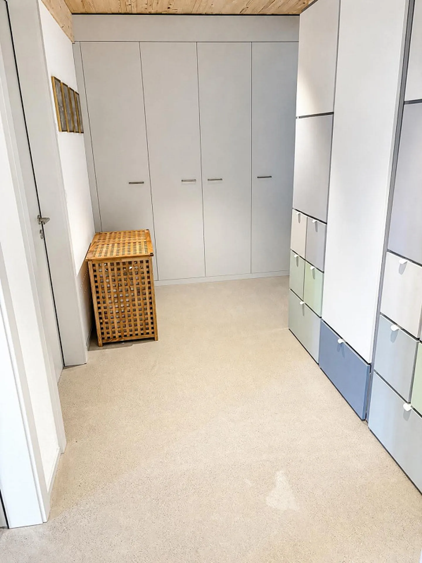 Moderne 4.5-Zimmer-Penthouse mit Aussicht - Foto 12 von 18