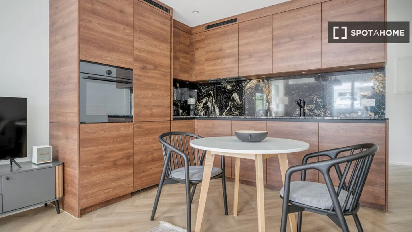 Découvrez, visitez et louez votre nouveau chez-vous en ligne en toute confiance. - Photo 7 sur 14