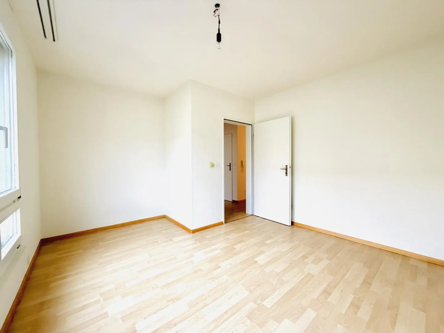 Charming apartment with balcony to a quiet courtyard - Photo 7 of 8