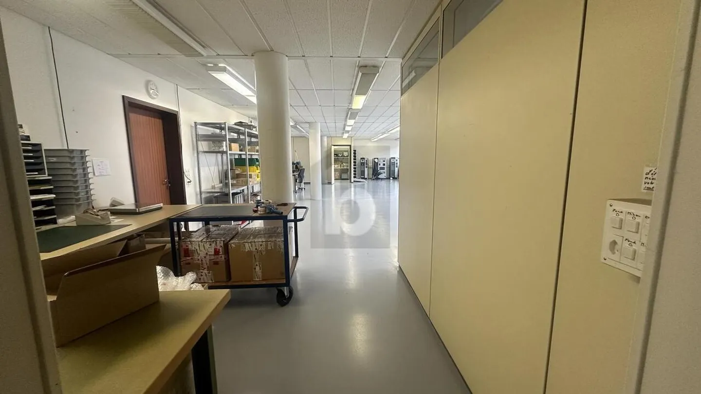 OFFICE SPACE FOR RENT - Photo 4 of 5