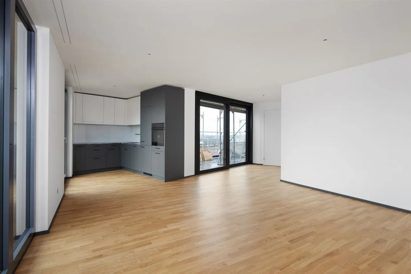 Prima locazione: Straordinario appartamento attico di 3,5 stanze - Foto 1 di 11