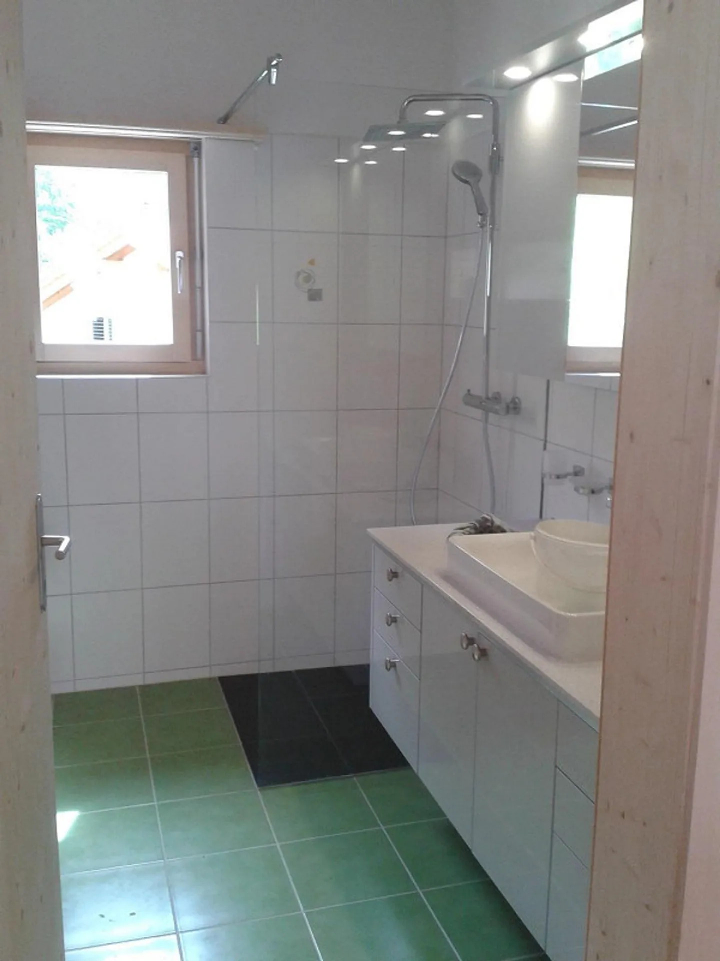Charmantes Einfamilienhaus mit Terrasse - Foto 8 von 10