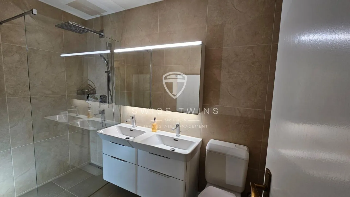 Moderne möblierte 3.5 Zimmer Wohnung in Kloten - Foto 5 von 12