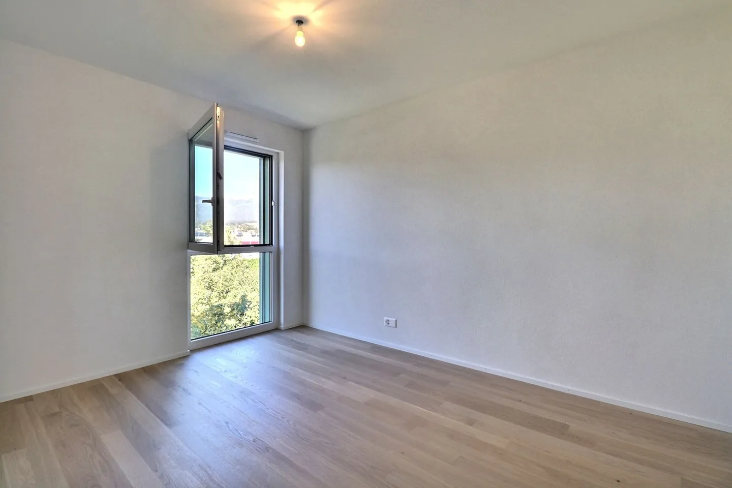 Neues 4,5-Zimmer-Apartment - Foto 4 von 14