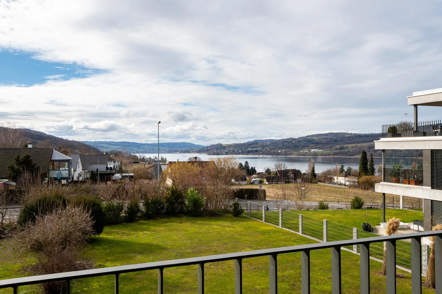 Attractive apartment with a breathtaking view - Photo 2 of 17