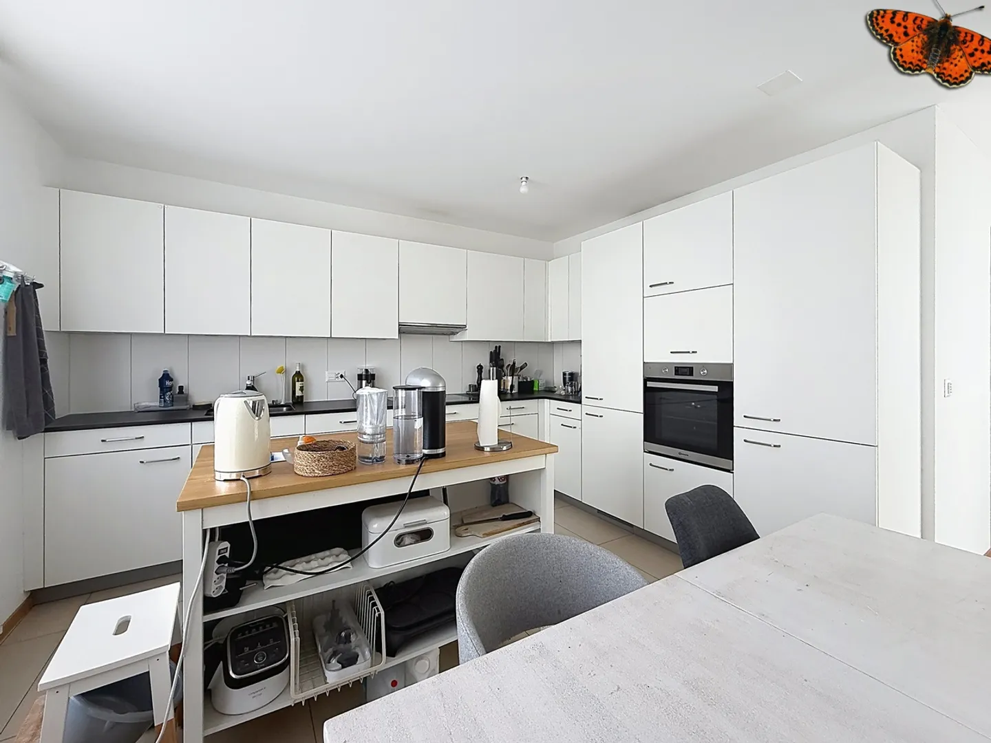 Modernes Apartment mit Balkon - Foto 6 von 9