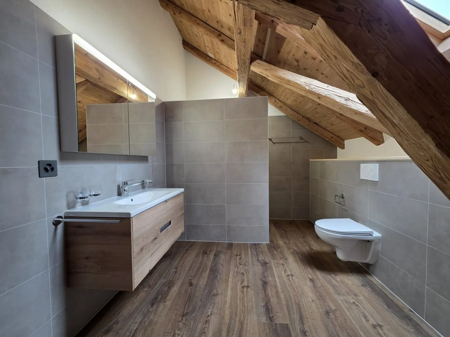 Neue 5.5-Zimmer-Wohnung für CHF 2'790.-/Monat inkl. Nebenkosten - Foto 6 von 10