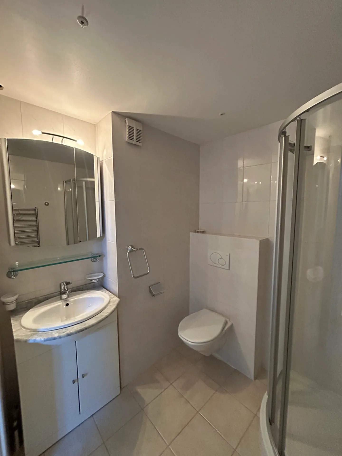 Appartement à louer - Photo 3 sur 10