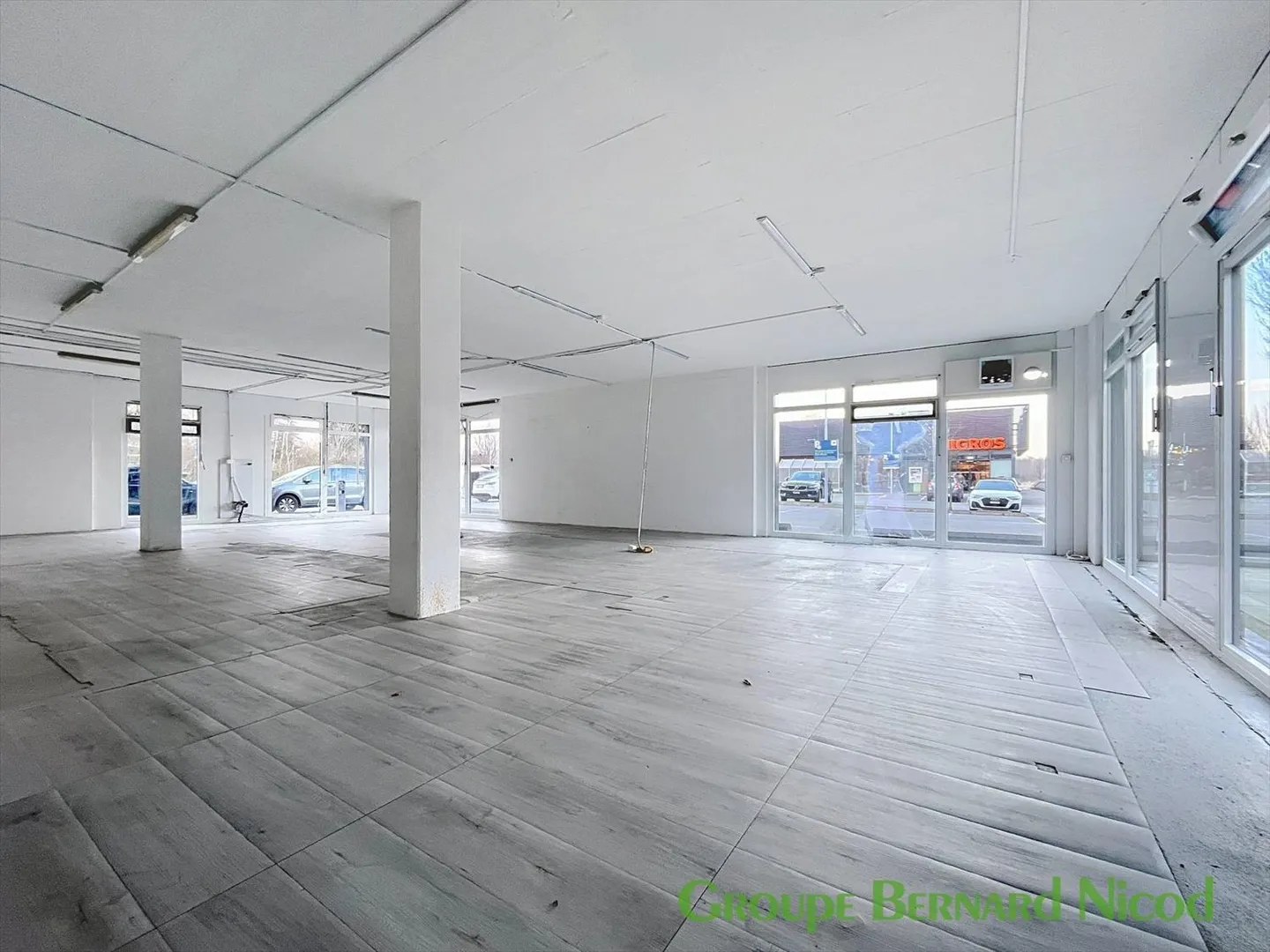 Surface commerciale de 159 m2 plein pied - Simplon 21 - Photo 1 sur 3