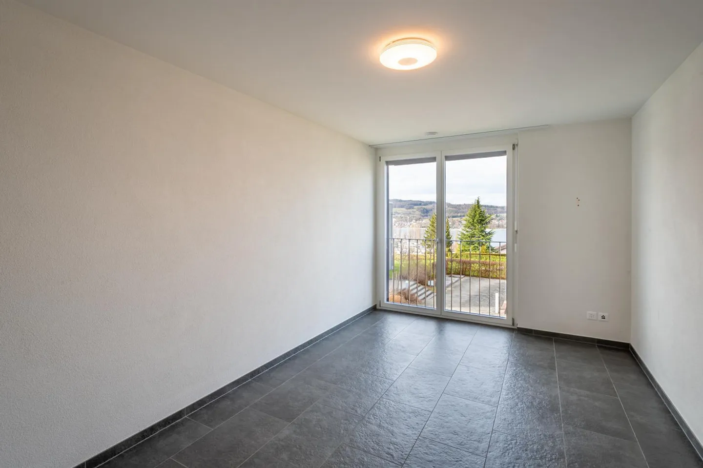 Attractive apartment with a breathtaking view - Photo 15 of 17