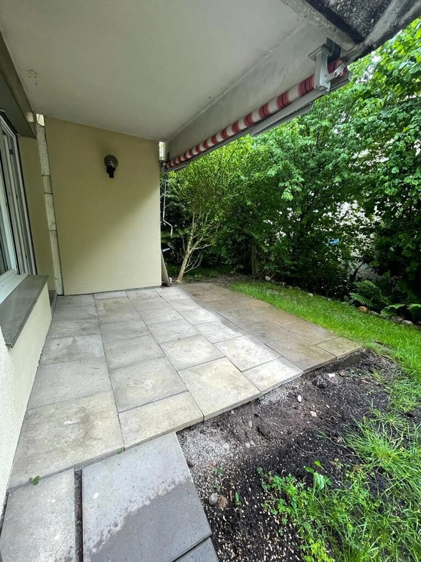 On a quiet side street with good transport links - Photo 6 of 7