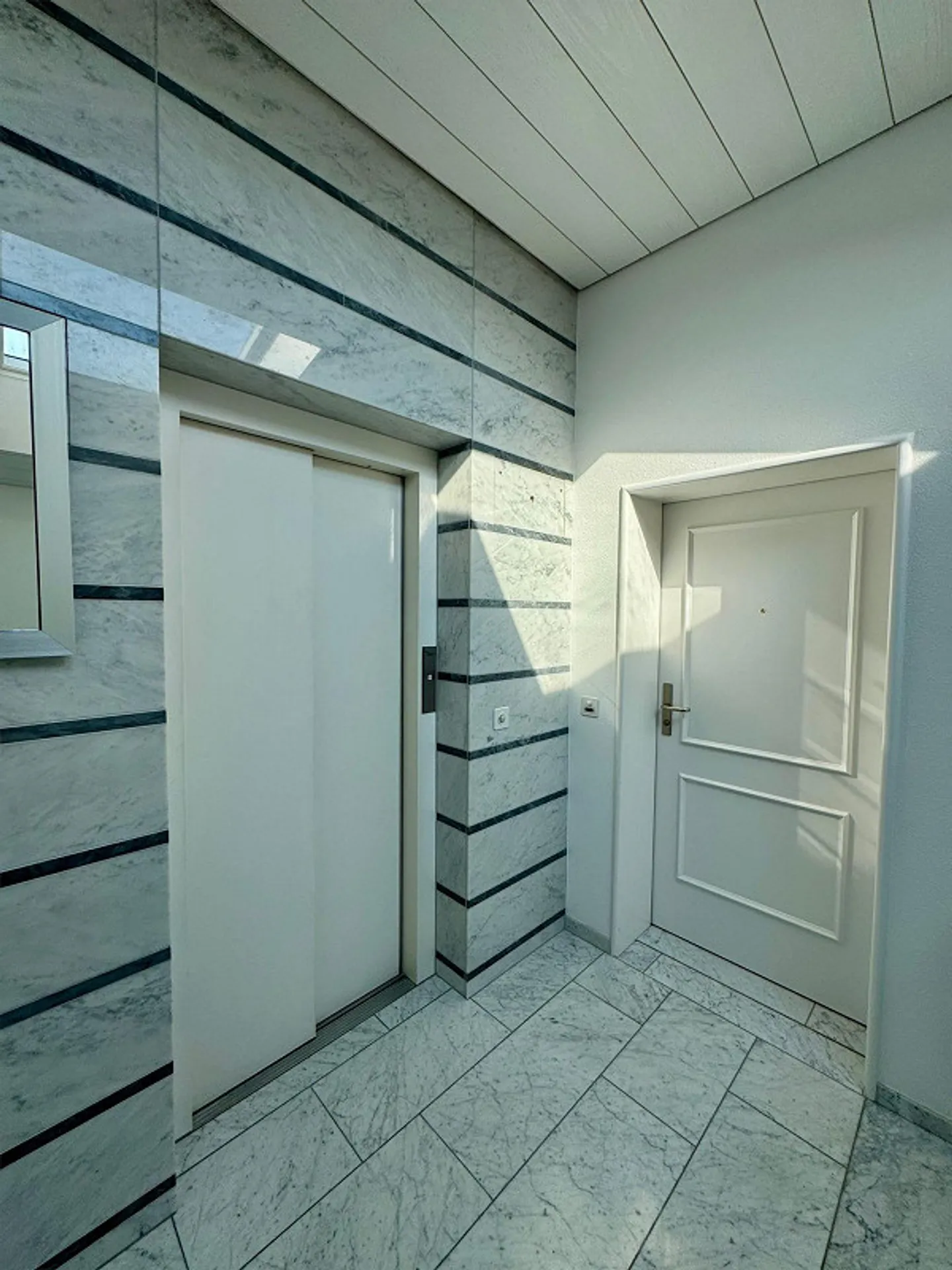 Light-flooded penthouse apartment at Hofberg - Photo 23 of 23
