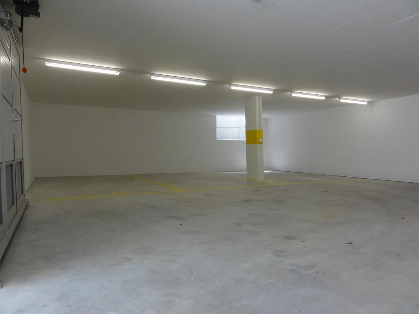 Einstellhallenplätze zu vermieten in Langenthal - Foto 1 di 2