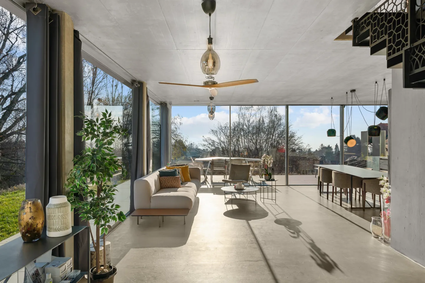 Vente en bloc de 2 maisons mitoyennes  – Vue imprenable  - Photo 2 sur 36