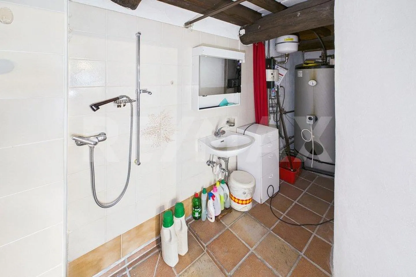 Reihenhaus mit 7 Zimmern - Foto 9 von 13