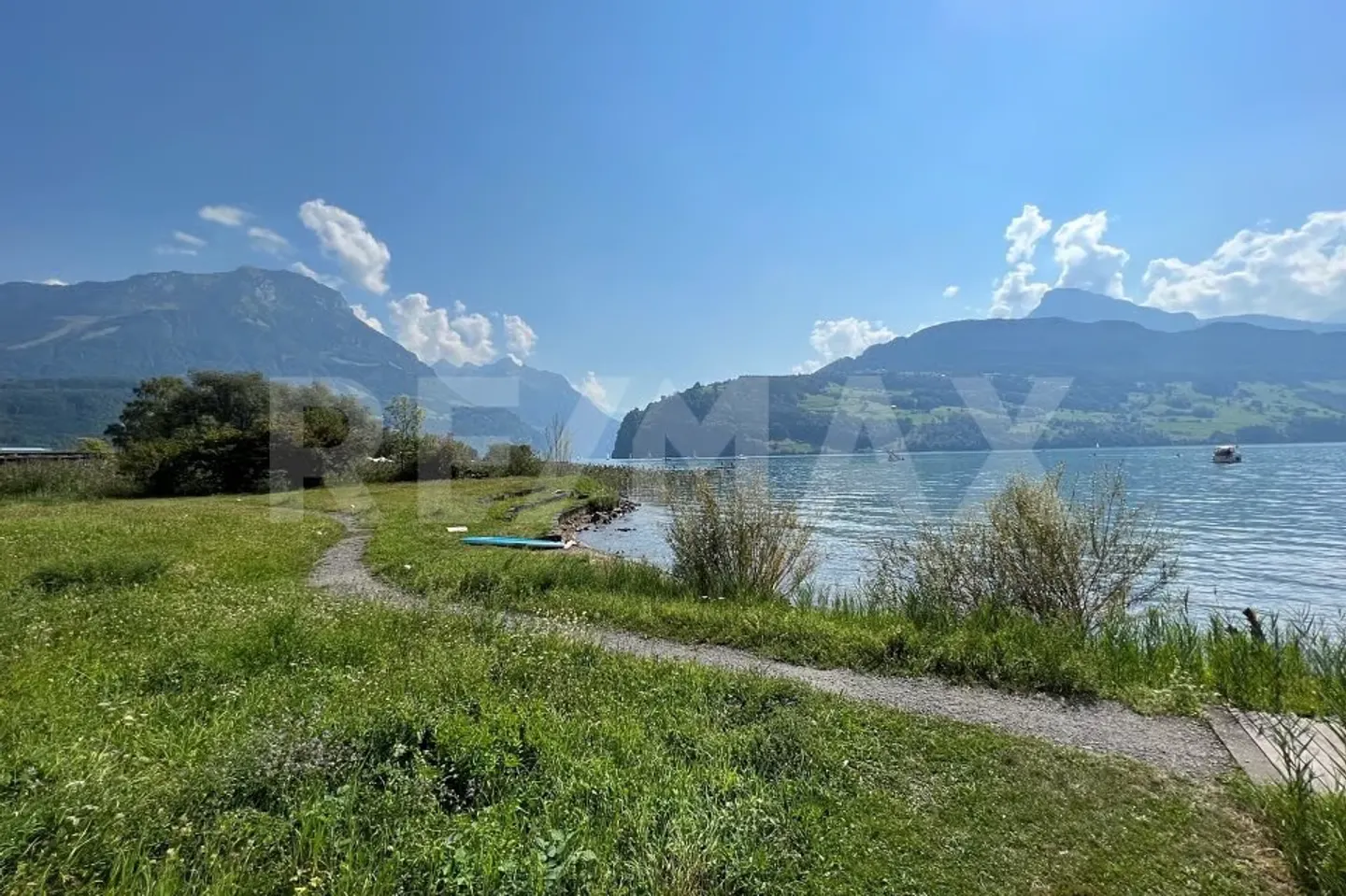 Newly built TOP 3.5-room attic apartment for rent, directly by the lake, in 6440 Brunnen SZ - Photo 9 of 12