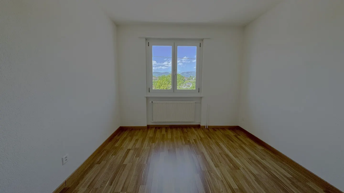 Charming 2-room apartment with balcony in Murgenthal - Photo 3 of 6