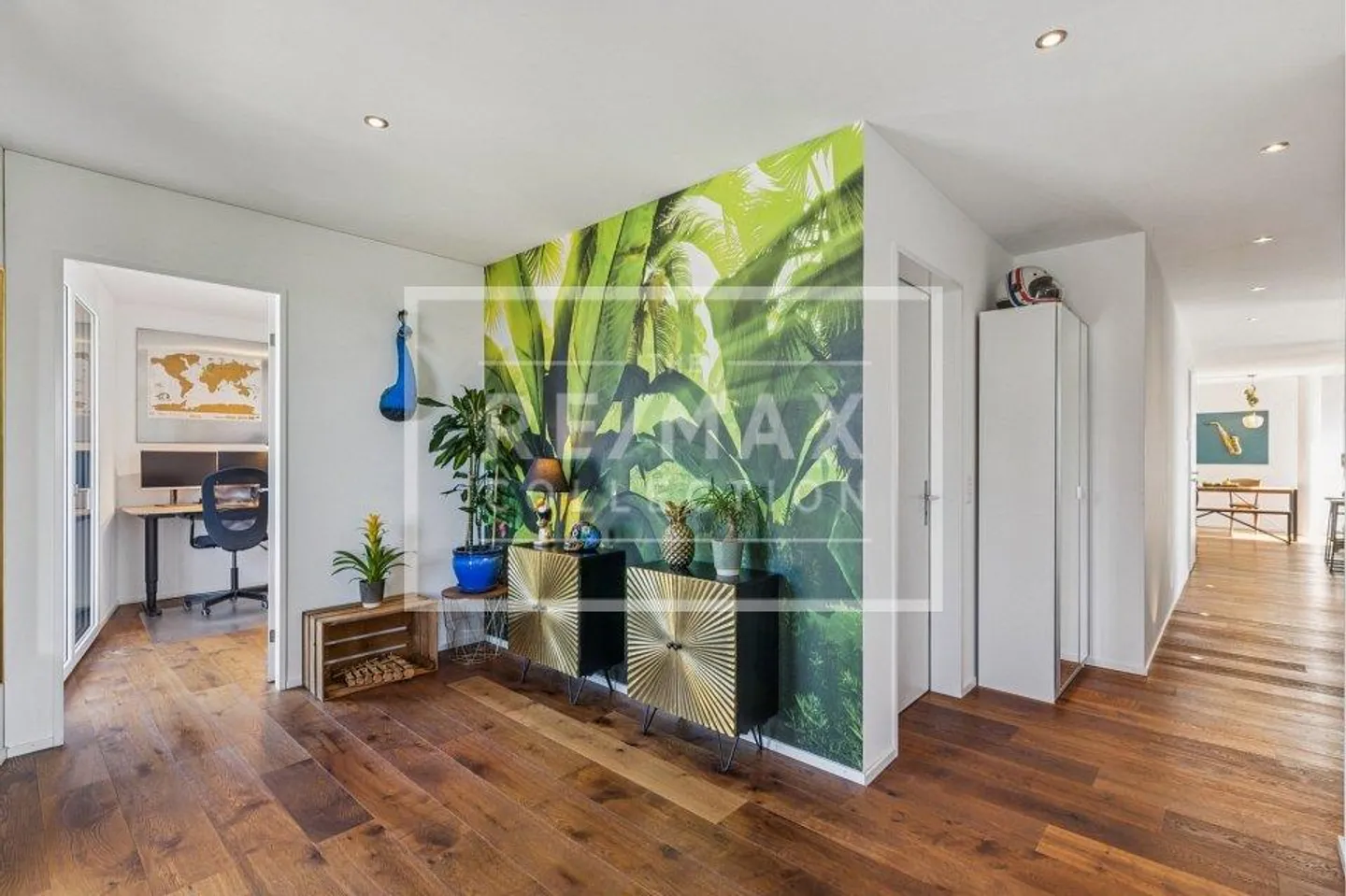 Trendy 3½-room apartment with many highlights and panoramic view - Photo 3 of 13