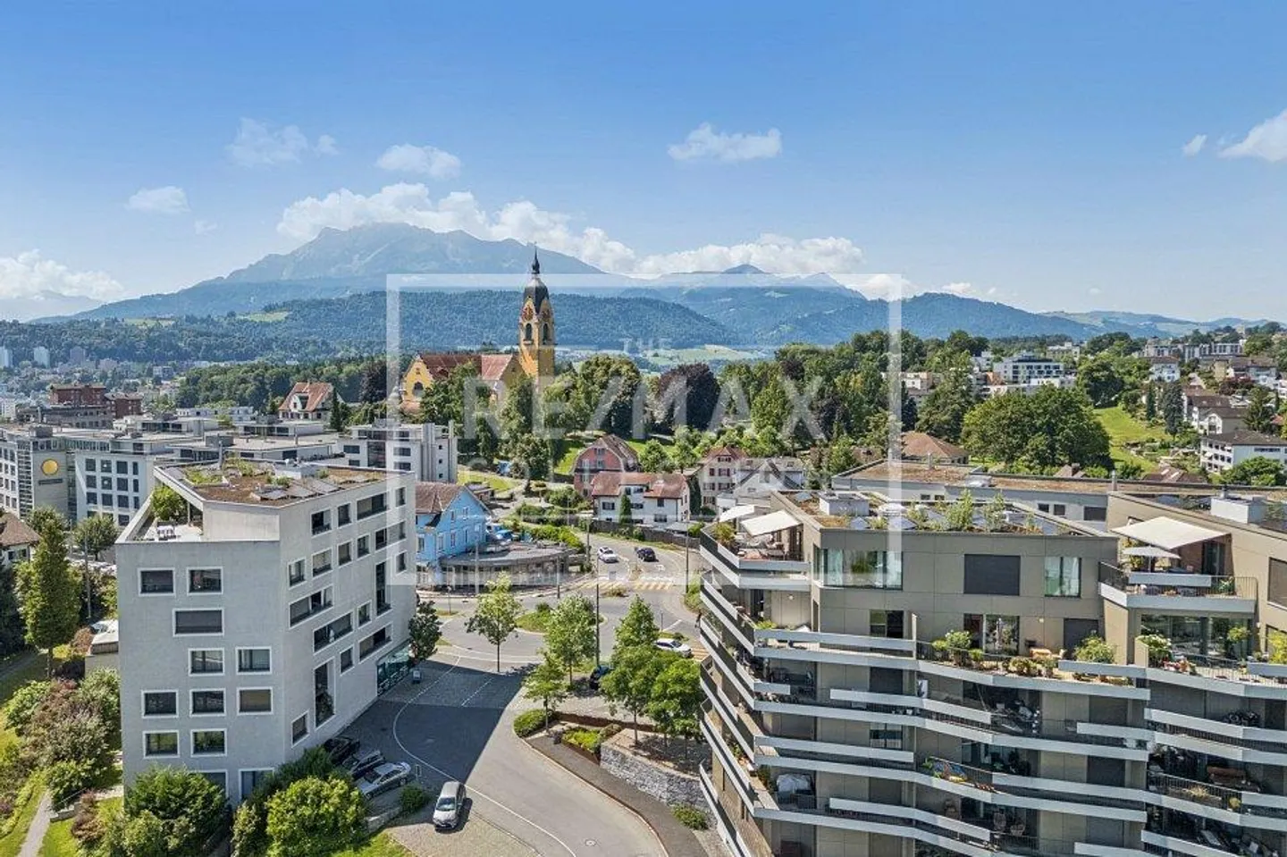 Trendy 3½-room apartment with many highlights and panoramic view - Photo 7 of 13