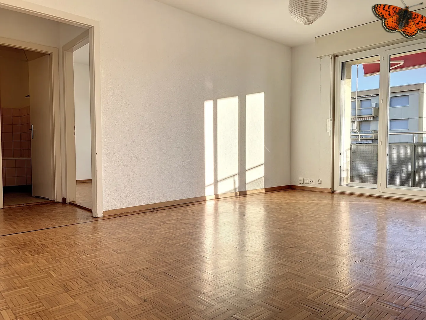 2½ Rooms - Close to all Amenities! - Photo 4 of 7