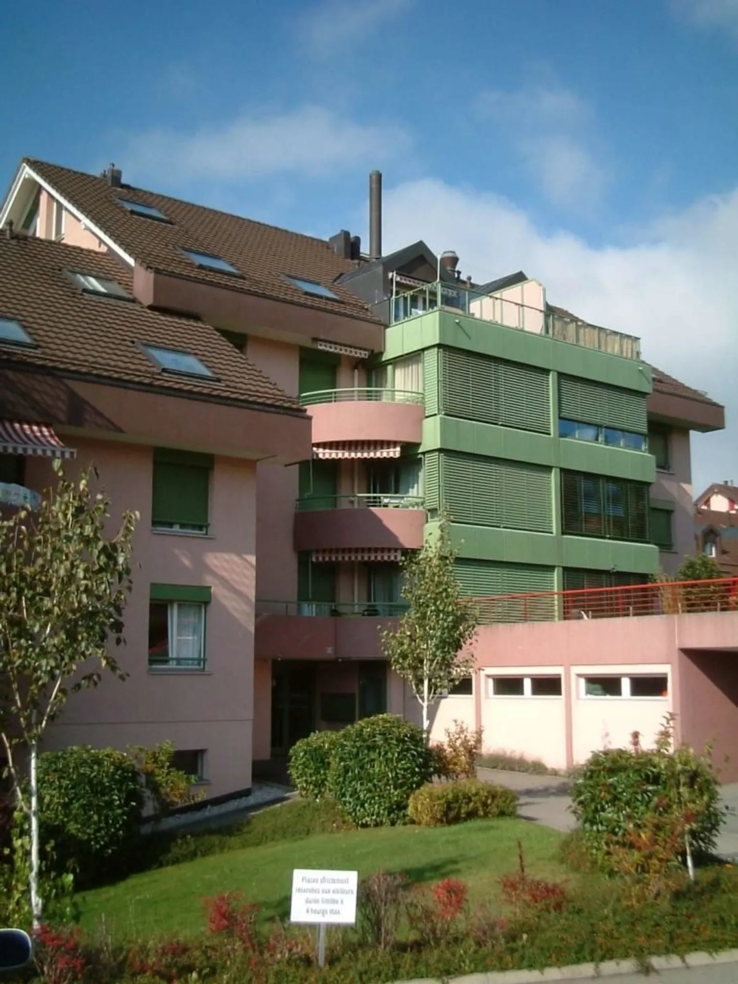 3,5-Zimmer-Wohnung mit Terrasse im Erdgeschoss in Ecublens - Foto 1 von 1