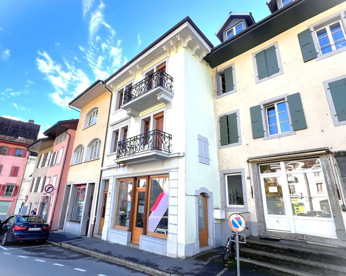 Ertragsgebäude im Zentrum von Bex - Foto 2 von 4